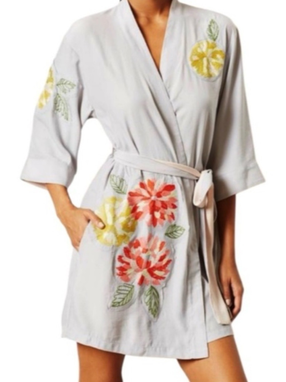 Anthropologie E by Eloise
Embroidered Floral Gray Robe M/L